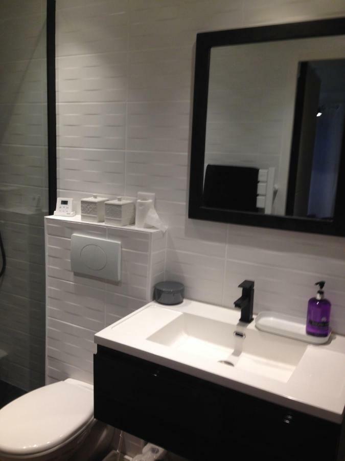 Les Machines De Jules, Hyper Centre Apartment น็องต์ ภายนอก รูปภาพ