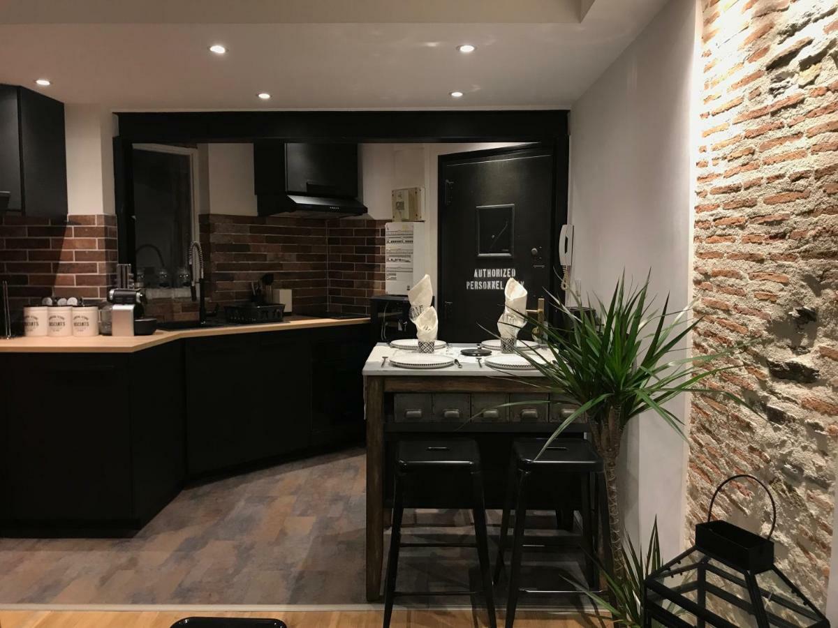Les Machines De Jules, Hyper Centre Apartment น็องต์ ภายนอก รูปภาพ